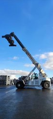 Reach stacker Terex TFC45 - 14
