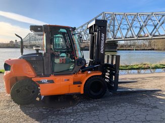 Chariot élévateur diesel Doosan D70S-9 - 10