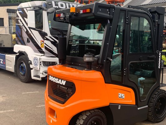 Chariot élévateur diesel Doosan D25NXS