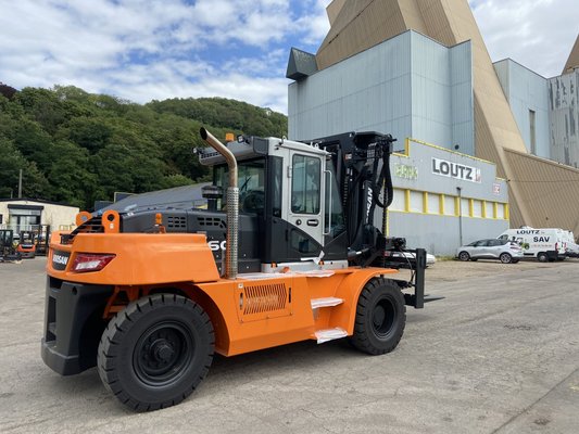 Chariot élévateur lourd diesel Doosan D160S-7
