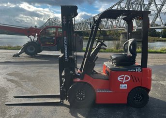 Chariot élévateur électrique EP Equipment EFL181 - 9