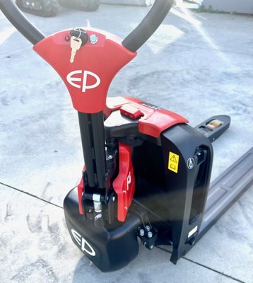 Transpalette électrique EP Equipment F4