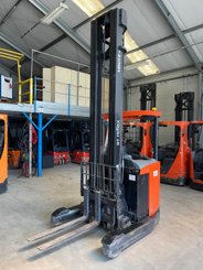 Chariot à mât rétractable électrique BT RRE 160 - 1