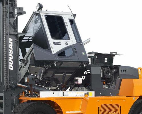 Chariot élévateur lourd diesel Doosan D160S-7