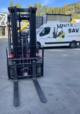 Chariot élévateur électrique EP Equipment EFL352