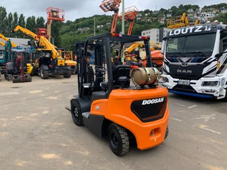 Chariot élévateur gaz Doosan G25NXP - 6