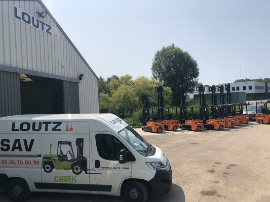 Chariot élévateur électrique Doosan B18T-7
