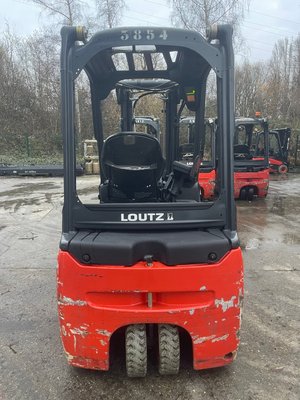 Chariot élévateur électrique Linde E16L-01