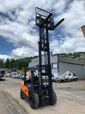 Chariot élévateur diesel Doosan D50CS-9