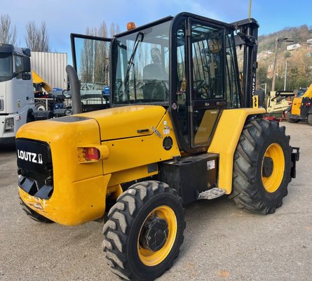 Chariot élévateur tout terrain JCB 930