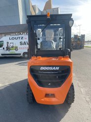 Chariot élévateur diesel Doosan D25S-9 - 9