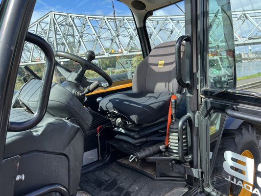 Chariot élévateur télescopique JCB 540-140