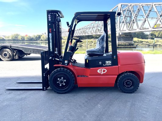 Chariot élévateur électrique EP Equipment EFL352
