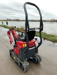 Mini pelle Yanmar SV08 - 7