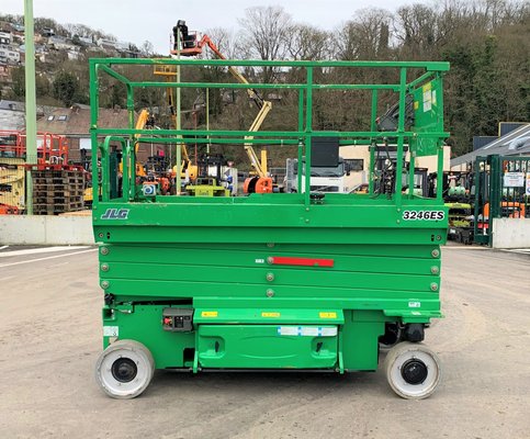 Nacelles ciseaux JLG 3246ES