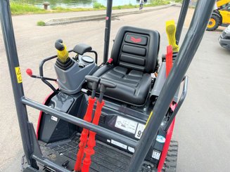 Mini pelle Yanmar VIO17 - 10