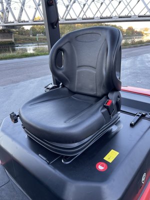 Chariot élévateur électrique EP Equipment EFL252