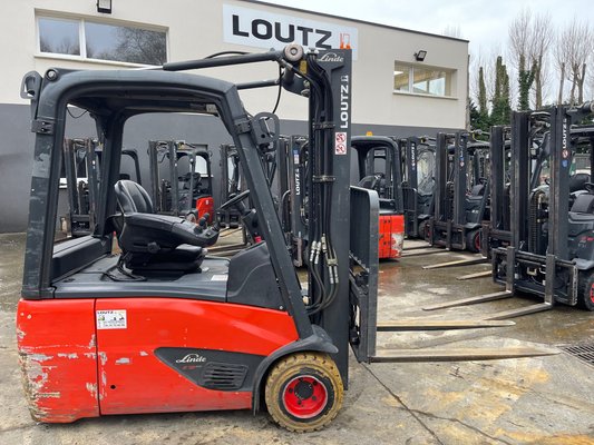 Chariot élévateur électrique Linde E18-02