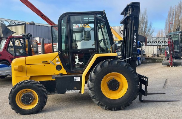 Chariot élévateur tout terrain JCB 930
