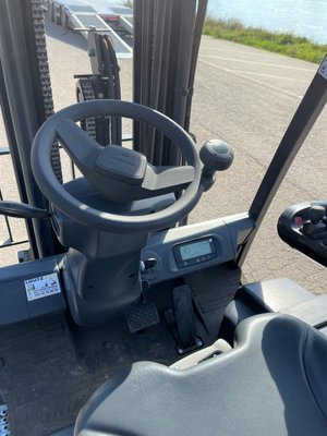Chariot élévateur électrique Doosan B18T-7