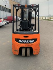 Chariot élévateur électrique Doosan B18T-7 - 6
