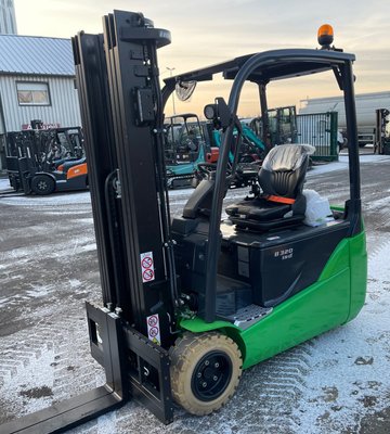 Chariot élévateur électrique CESAB B320II