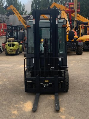 Chariot élévateur diesel Doosan D25NXS