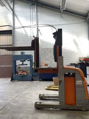 Préparateur de commandes au sol STILL EK-X