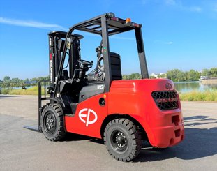 Chariot élévateur diesel EP Equipment CPCD30T8 - 4