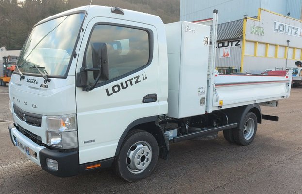 Camion benne Mitsubishi FUSO Canter