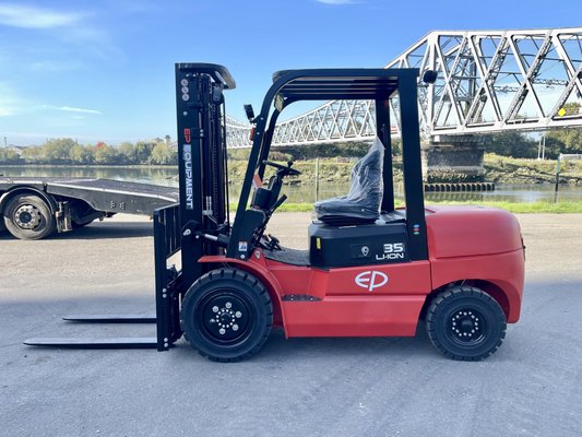 Chariot élévateur électrique EP Equipment EFL352