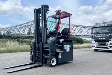 Chariot élévateur latéral multidirectionnel Combilift AGILIFT 3000E - 1
