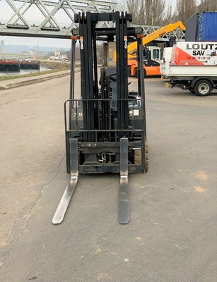 Chariot élévateur électrique Doosan B18T-7