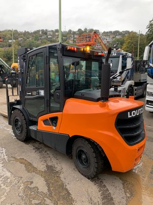 Chariot élévateur diesel Doosan D55C-9