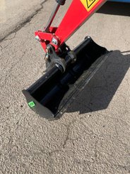 Mini pelle Yanmar SV08 - 16