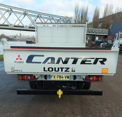 Camion benne Mitsubishi FUSO Canter