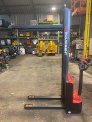 Gerbeur accompagnant EP Equipment ES10-10MM - 1