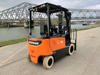 Chariot élévateur électrique Doosan B25X-7 - 4