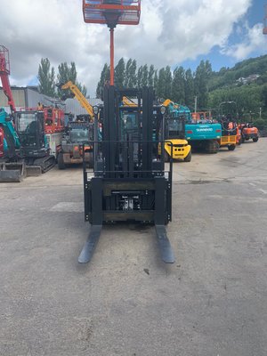 Chariot élévateur diesel Doosan D50C-9