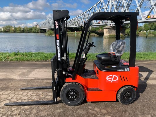 Chariot élévateur électrique EP Equipment EFL181