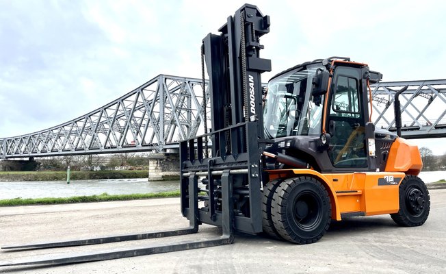 Chariot élévateur diesel Doosan D70S-9