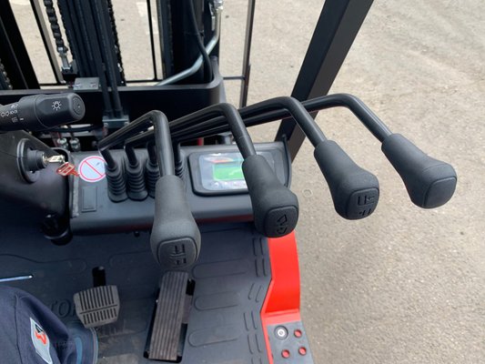 Chariot élévateur électrique EP Equipment EFL181