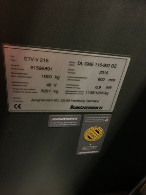 Chariot à mât rétractable électrique Jungheinrich ETV 216