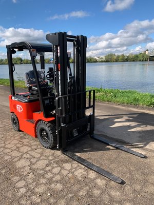Chariot élévateur électrique EP Equipment EFL181