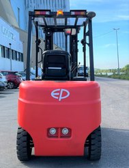 Chariot élévateur électrique EP Equipment EFL252 - 7
