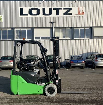 Chariot élévateur électrique CESAB B316II
