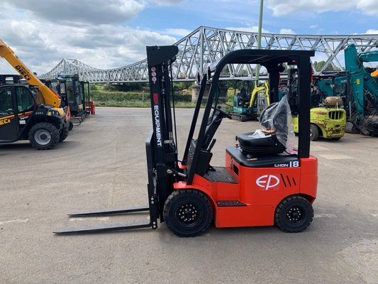 Chariot élévateur électrique EP Equipment EFL181