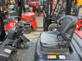 Chariot élévateur diesel EP Equipment CPCD30T8 - 13