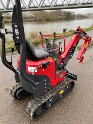 Mini pelle Yanmar SV08 - 12