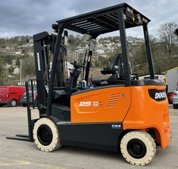 Chariot élévateur électrique Doosan B25X-7 - 8